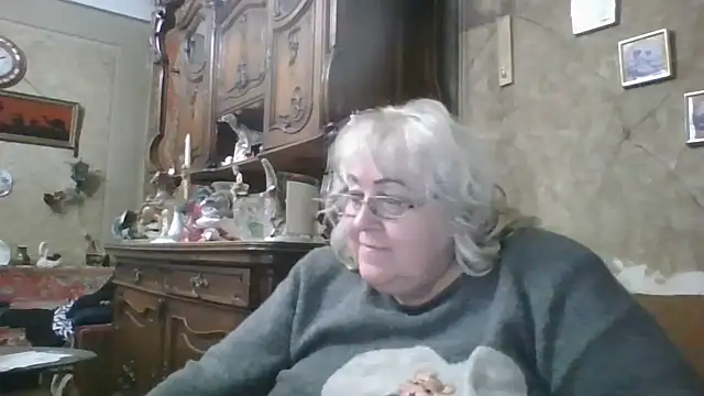 Lala-Love56 on StripChat