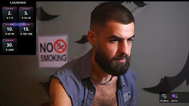hairyrobxxx (Ask my age) - KISS ME HARD BEFORE U GO :P