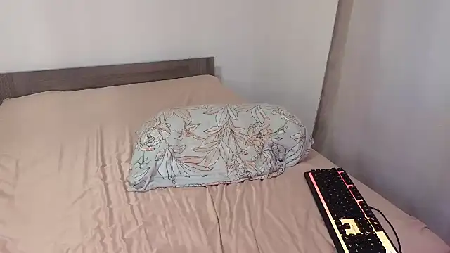 rosebelle11111 webcam