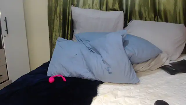 Foxybrownxx1 webcam