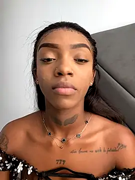 CahitlinBell webcam