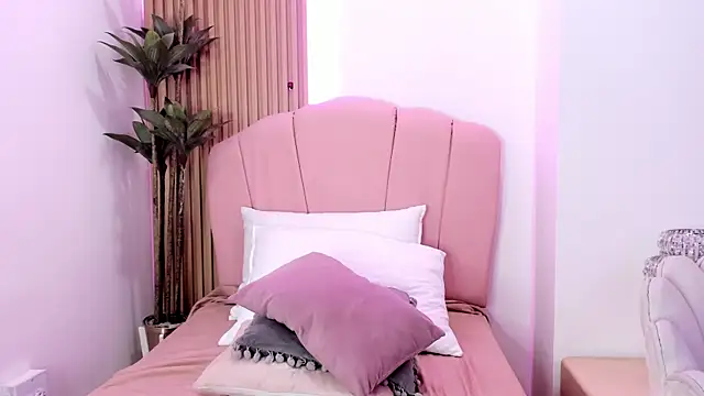 zoe_lee___ webcam