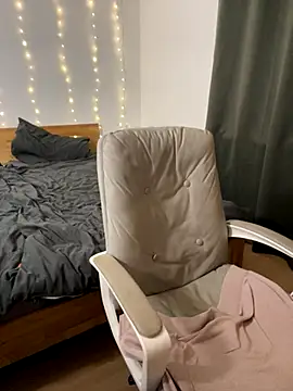 AnnyBelleX