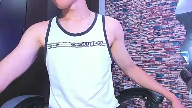 Dominic_Carmine webcam