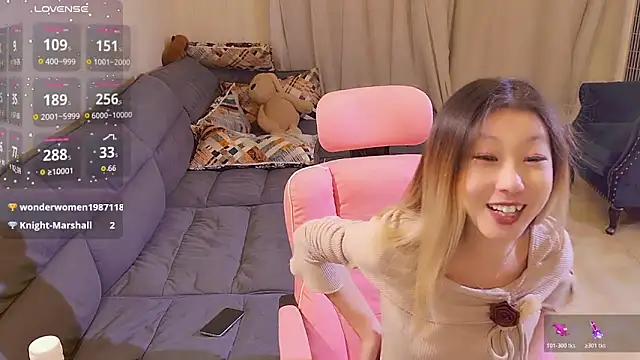 deserve_e - Deserve_E's free webcam