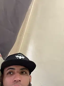 leopr00 - LeoPR00's free webcam