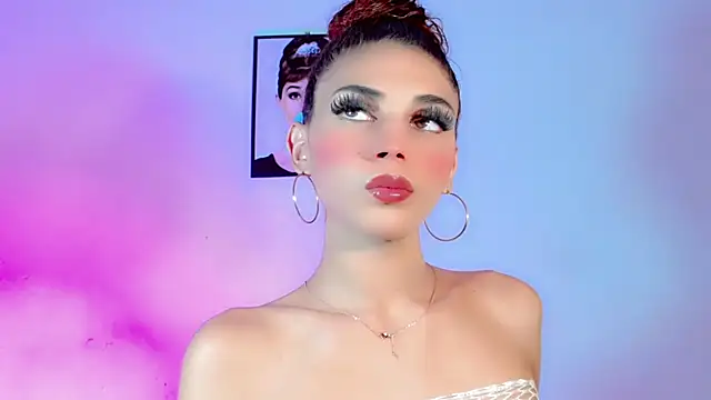 latina_sexdoll webcam