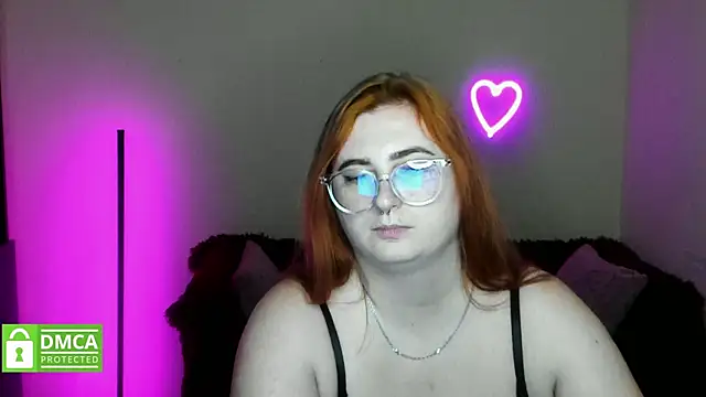 Alicia_love00 webcam