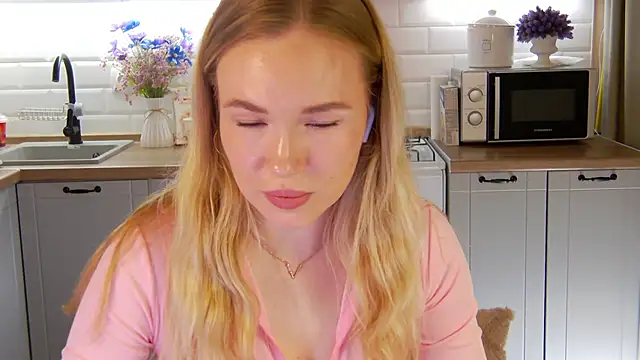 Veronika_Mitchel webcam
