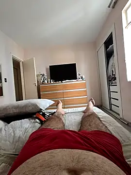 MysterBearMG webcam