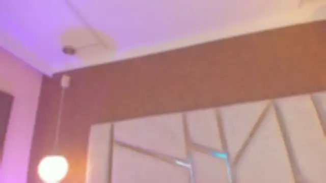 Caro_Suarez webcam