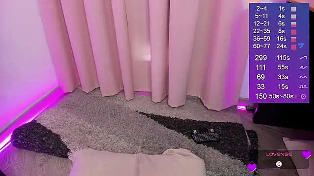 bella-white - Bella-White's free webcam