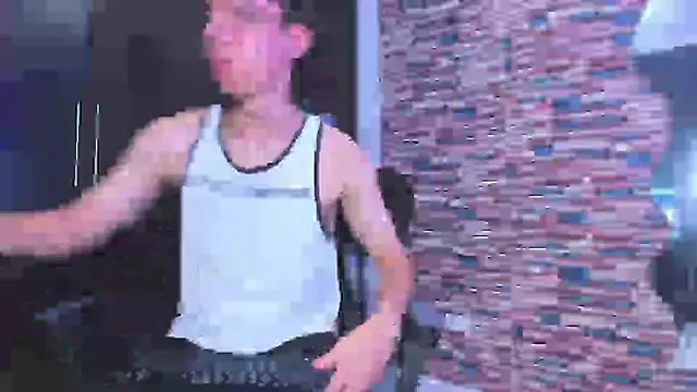 Dominic_Carmine webcam