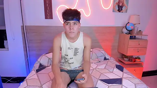 justinbiler - Justinbiler's free webcam - UK Sex Cams
