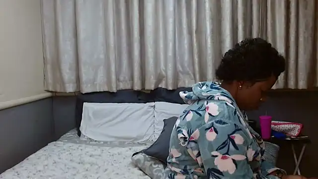 SlutyAngelxxx webcam