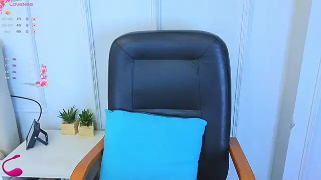 Kuro_Ren webcam