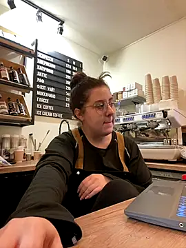 cinnabon_ webcam