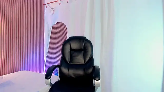 Hannah_Brookss1 webcam