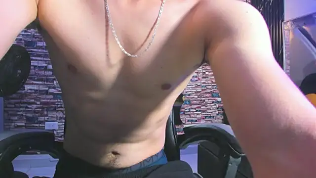 Dominic_Carmine webcam