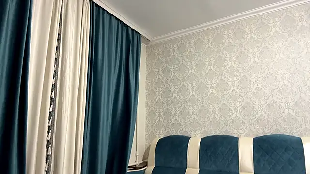 AYPRILPURE webcam