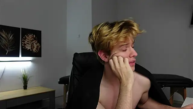 Logan_Fraser webcam