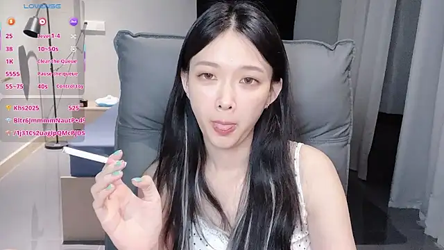 NiNi-baby520 webcam