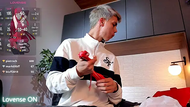 nicktorn