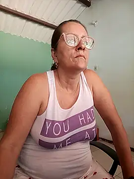 deisy_summers47x webcam