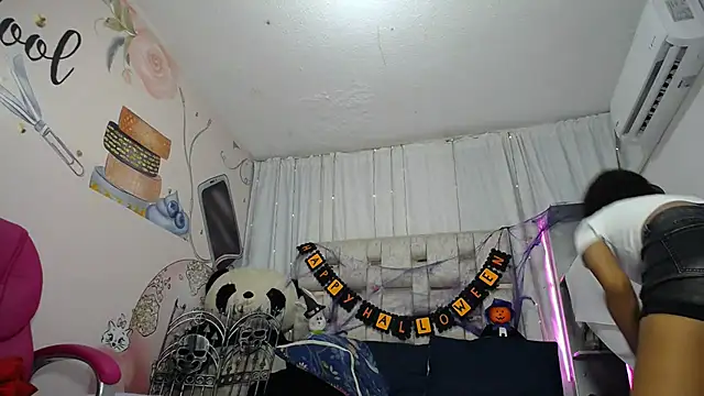 EMMA_SWEETT1 webcam