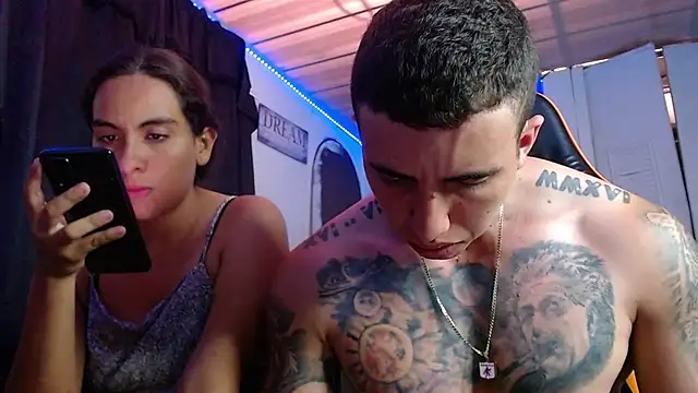 Adam_Hudsond webcam