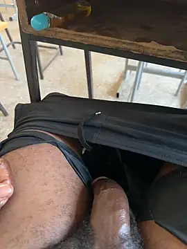 black-mamba-madingo (M young) - Risky naked cumshot in public