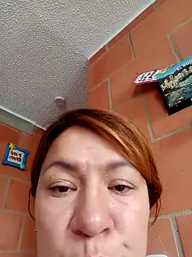 Skylar-Vox- webcam