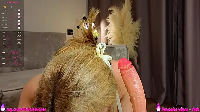 FeliciaTucker webcam