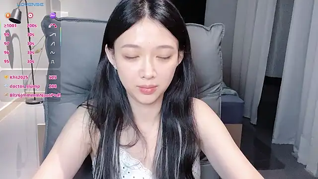 NiNi-baby520 webcam