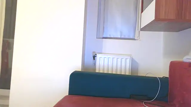LovelyJulliette webcam