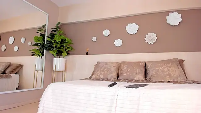 VictoriaShelby webcam