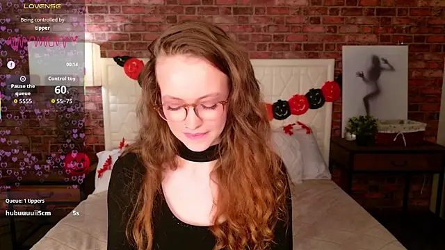 SallyPinkman webcam