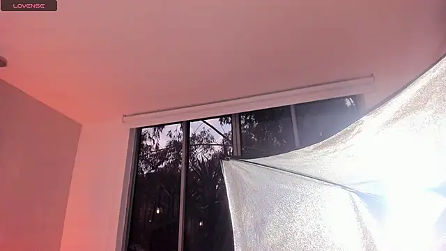 mara_swan_ webcam