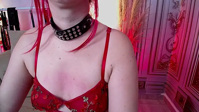 Naty_slavedoll webcam