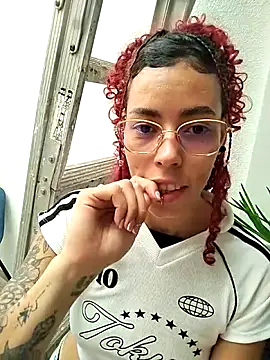 Pamelamiler__ webcam