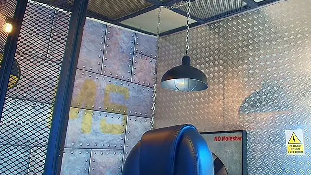 AlanCutee webcam