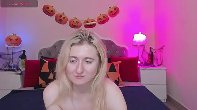 CamillaDreamer webcam