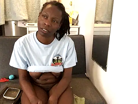 littyleesh1 webcam