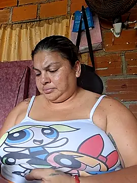 chubby_sexy_big_tits webcam