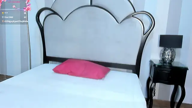 MiaAmore_ webcam