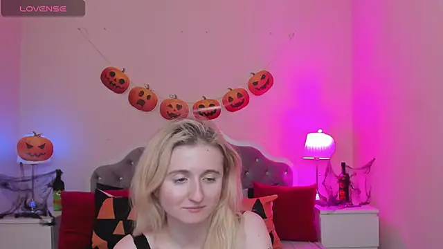 CamillaDreamer webcam