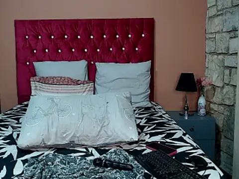 EmmyLove1 webcam