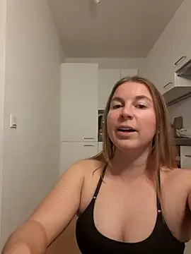 story_of_sarah webcam