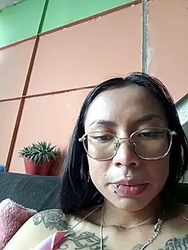 Antonellaconelly webcam