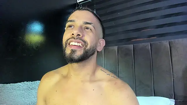 Lobo_sex21 webcam